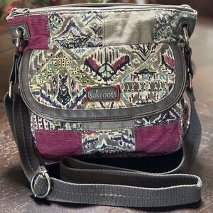SakRoots crossbody